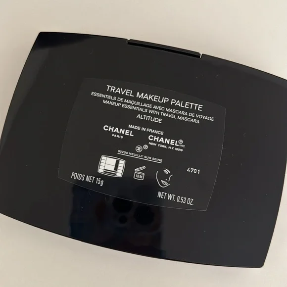 Chanel altitude travel makeup Chanel eyeshadow palette